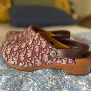 Authentic Christian Dior burgundy clogs. Size 40